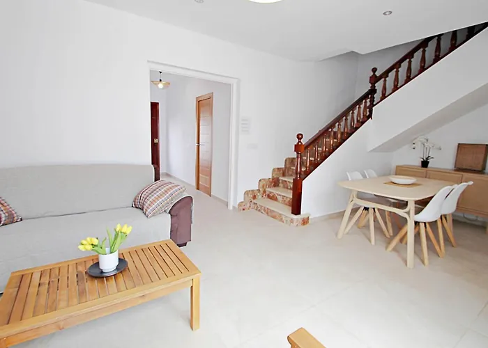 L-Andrago - Modern Townhouse With Pri Plunge Pool